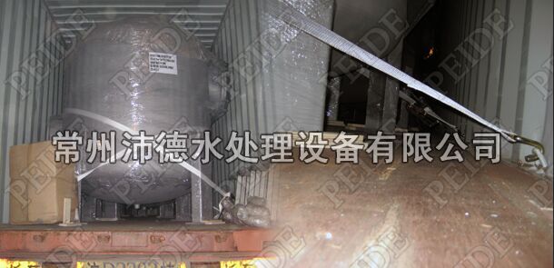 多袋式过滤器已经装入集装箱并进行加固处理